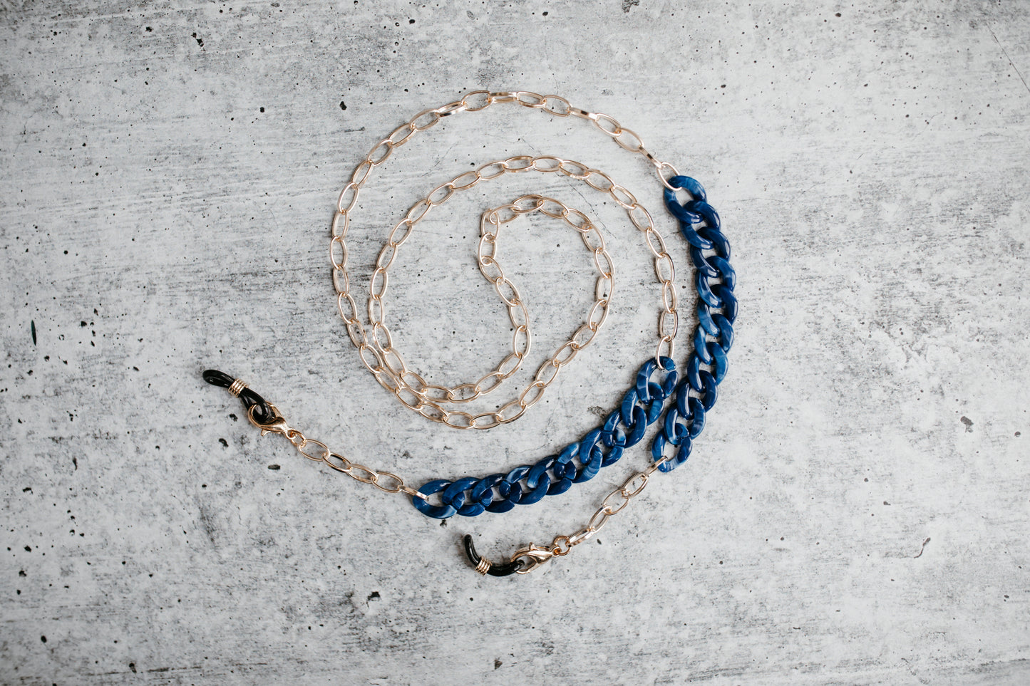 stylish blue acrylic and gold sunglasses chain