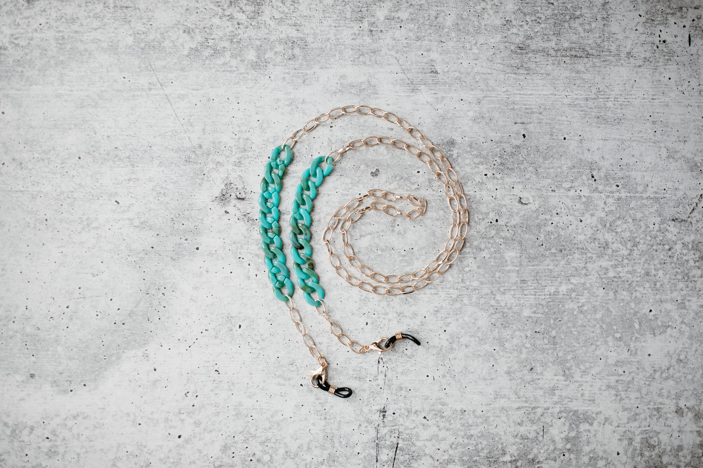 stylish turquoise acrylic and gold sunglasses chain