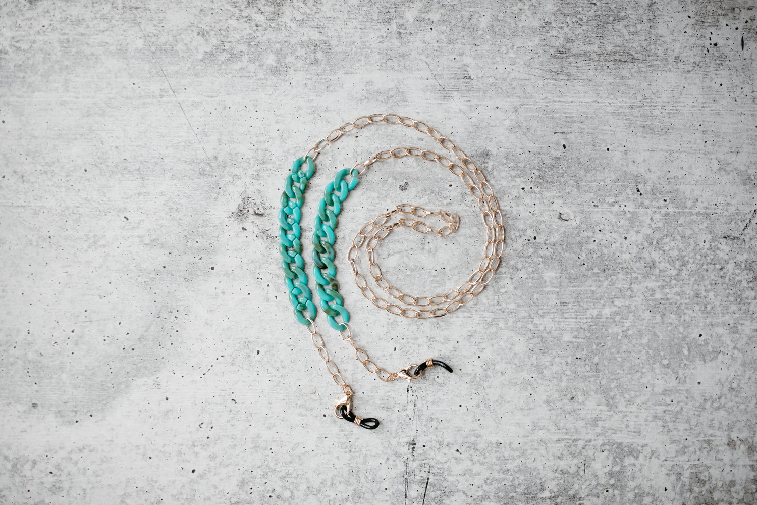 stylish turquoise acrylic and gold sunglasses chain