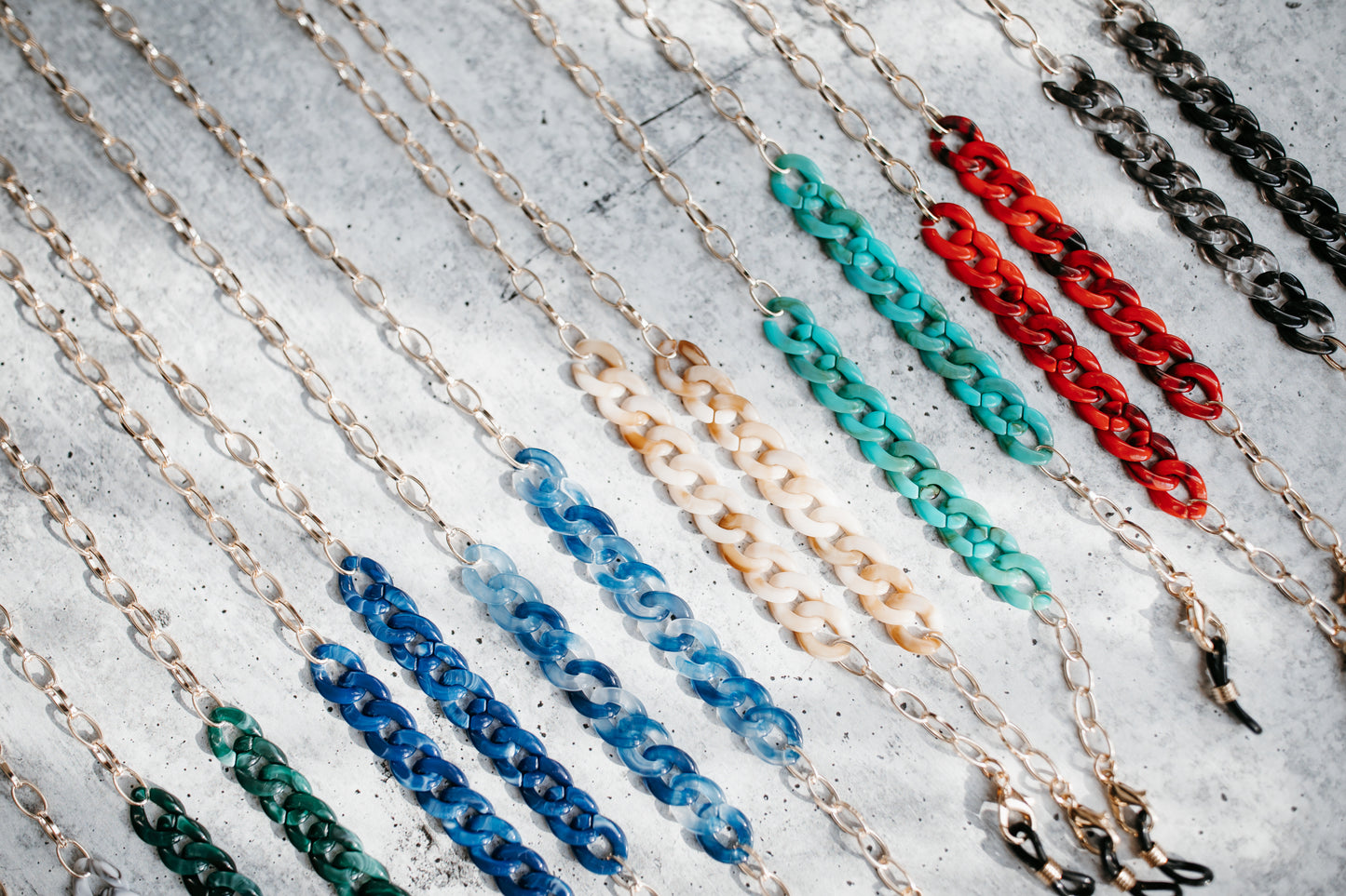 Stylish acrylic sunglasses chains